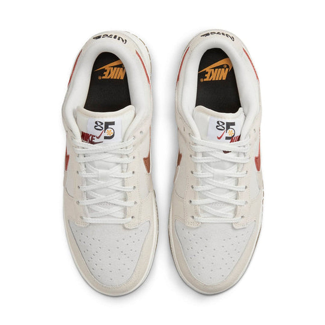 Nike Dunk Low SE 'Sail Coconut Milk'- Streetwear Fashion 950 - levefly.com