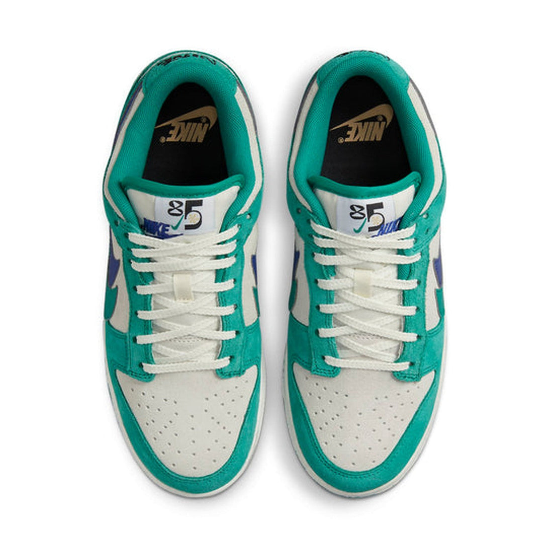 Nike Dunk Low SE 'Sail Neptune Green'- Streetwear Fashion 950 - levefly.com