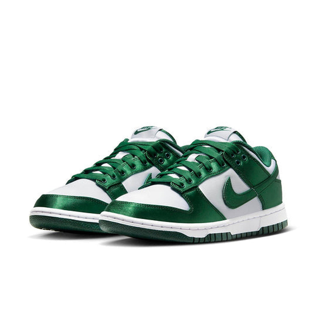 Nike Dunk Low 'Satin Green'- Streetwear Fashion 950 - levefly.com