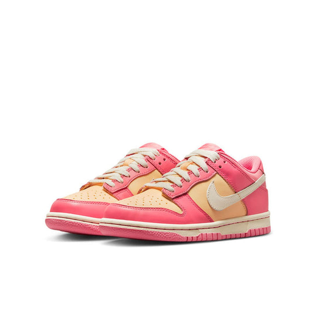 Nike Dunk Low 'Strawberry Peach Cream'- Streetwear Fashion 950 - levefly.com