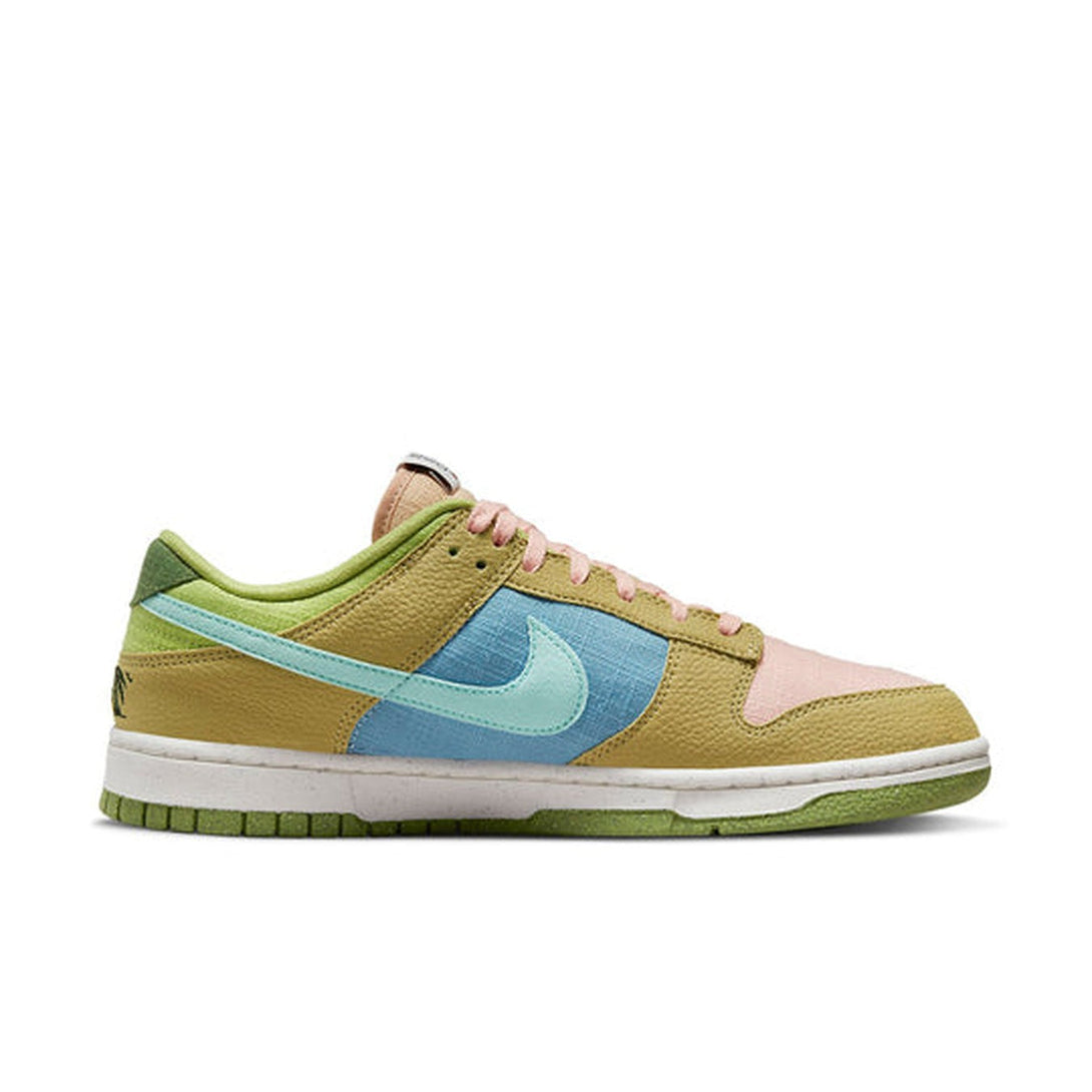 Nike Dunk Low 'Sun Club - Arctic Orange Sanded Gold'- Streetwear Fashion 950 - levefly.com