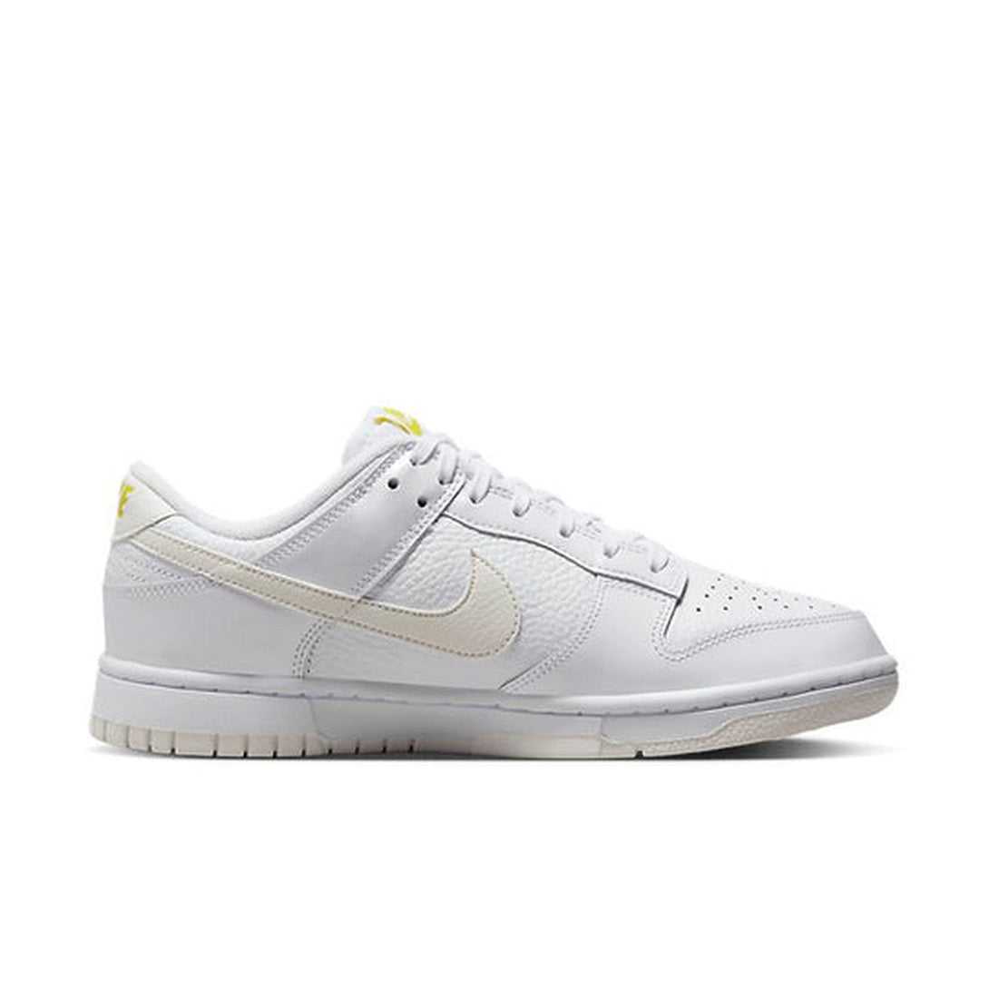 Nike Dunk Low 'Valentine's Day - Yellow Heart'- Streetwear Fashion 950 - levefly.com