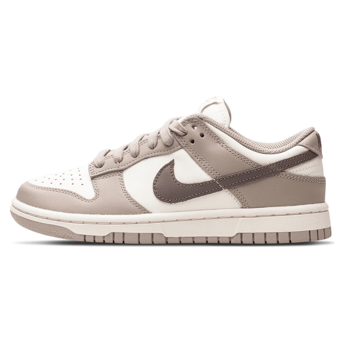 Nike Dunk Low Wmns 'Diffused Taupe'- Streetwear Fashion 950 - levefly.com