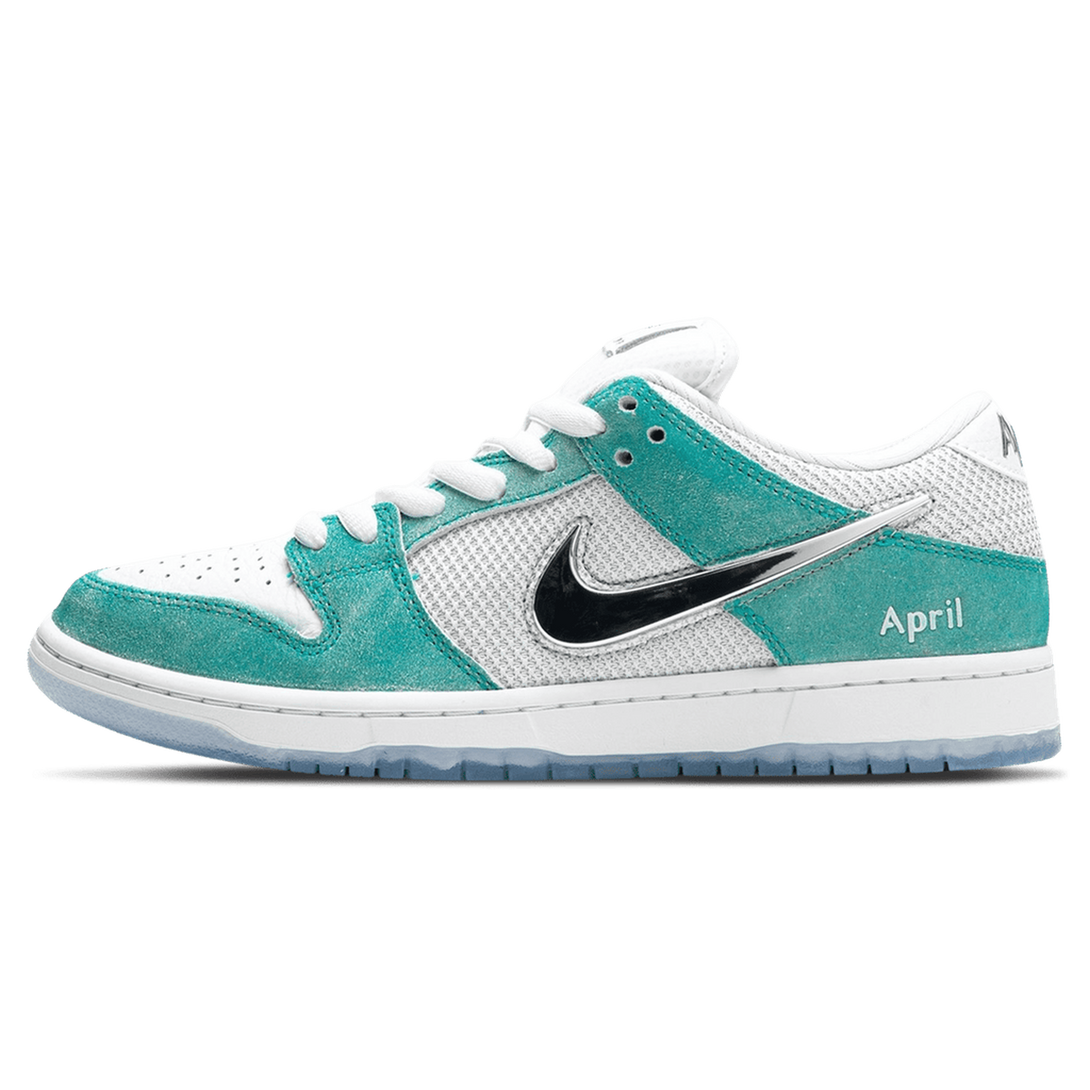 Nike Dunk SB Low x April Skateboards 'Turbo Green'- Streetwear Fashion 950 - levefly.com