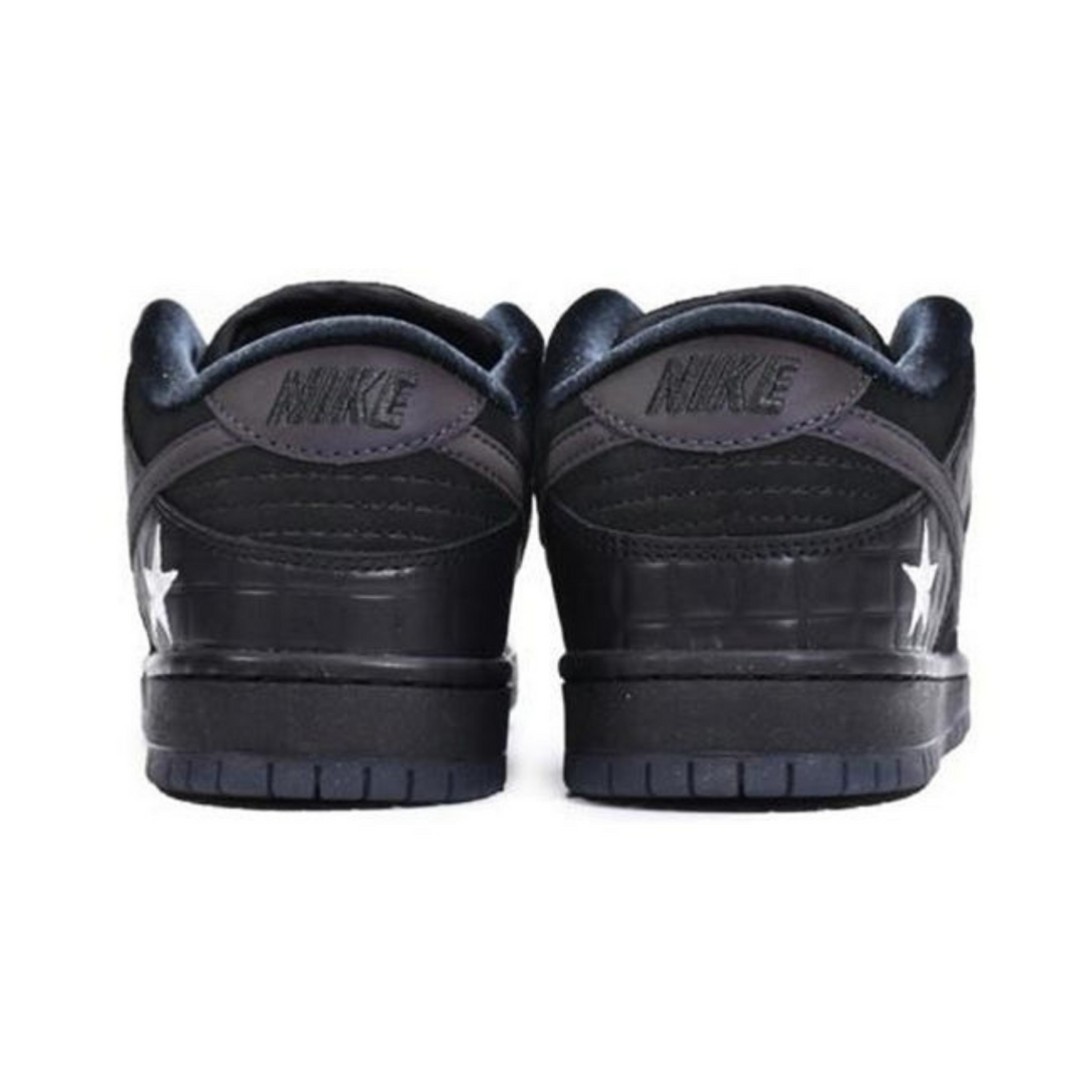 Nike Familia x Dunk Low Pro QS SB 'First Avenue'- Streetwear Fashion 950 - levefly.com