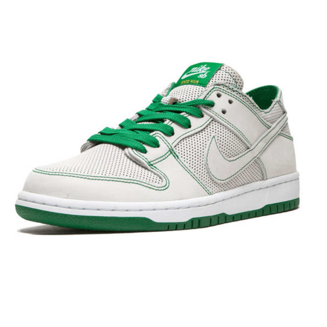 Nike Ishod Wair x SB Dunk Low 'Mismatch'- Streetwear Fashion 950 - levefly.com