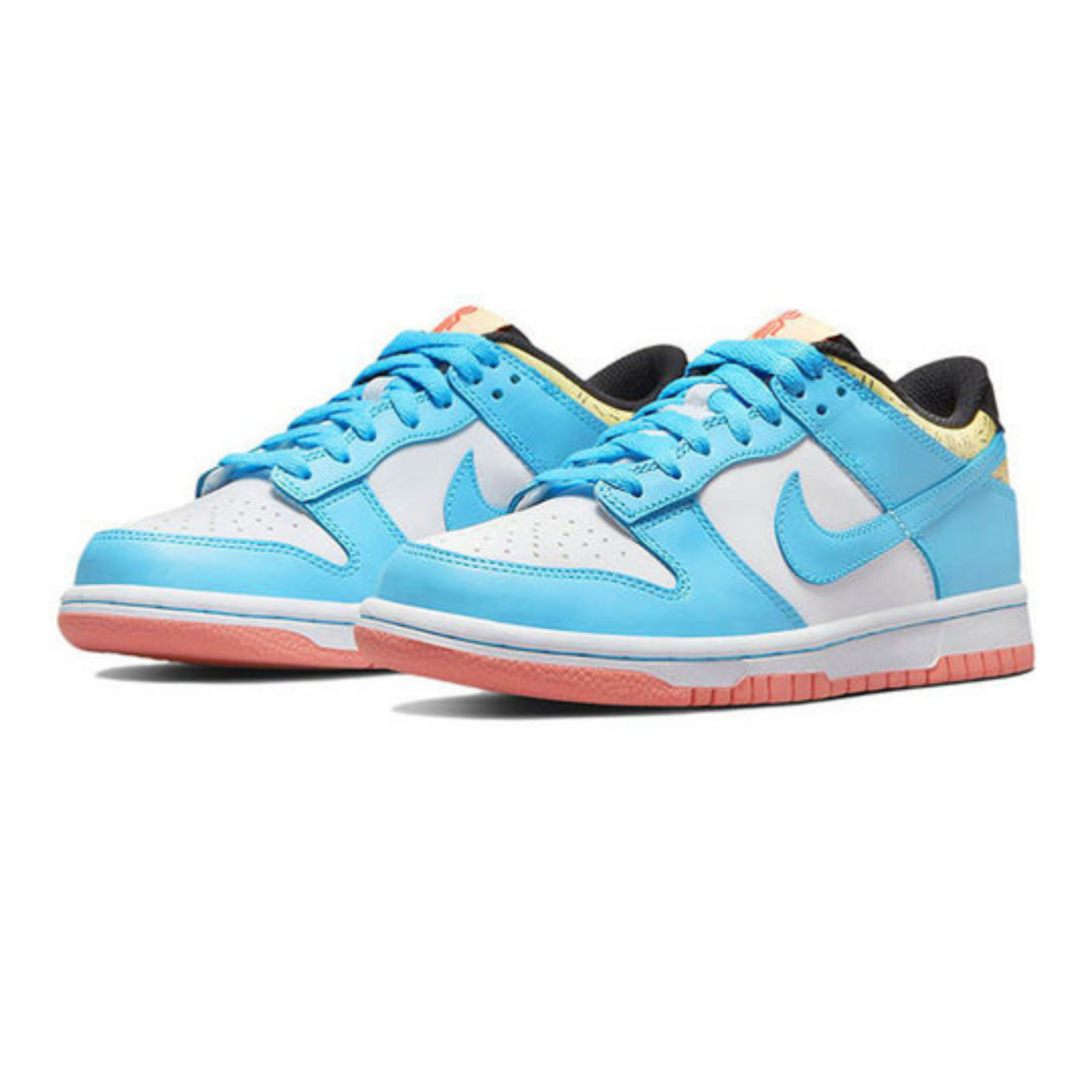 Nike Kyrie Irving x Dunk Low SE 'Baltic Blue Gum'- Streetwear Fashion 950 - levefly.com