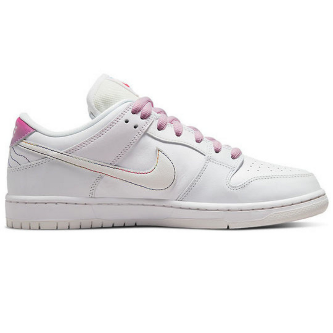 Nike SB Dunk Low 'Be True'- Streetwear Fashion 950 - levefly.com