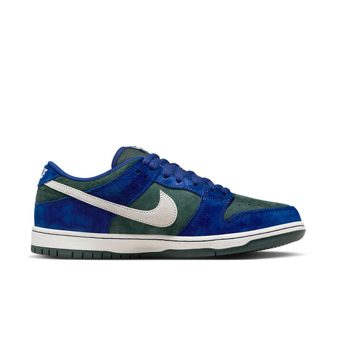 Nike SB Dunk Low 'Deep Royal Blue'- Streetwear Fashion 950 - levefly.com