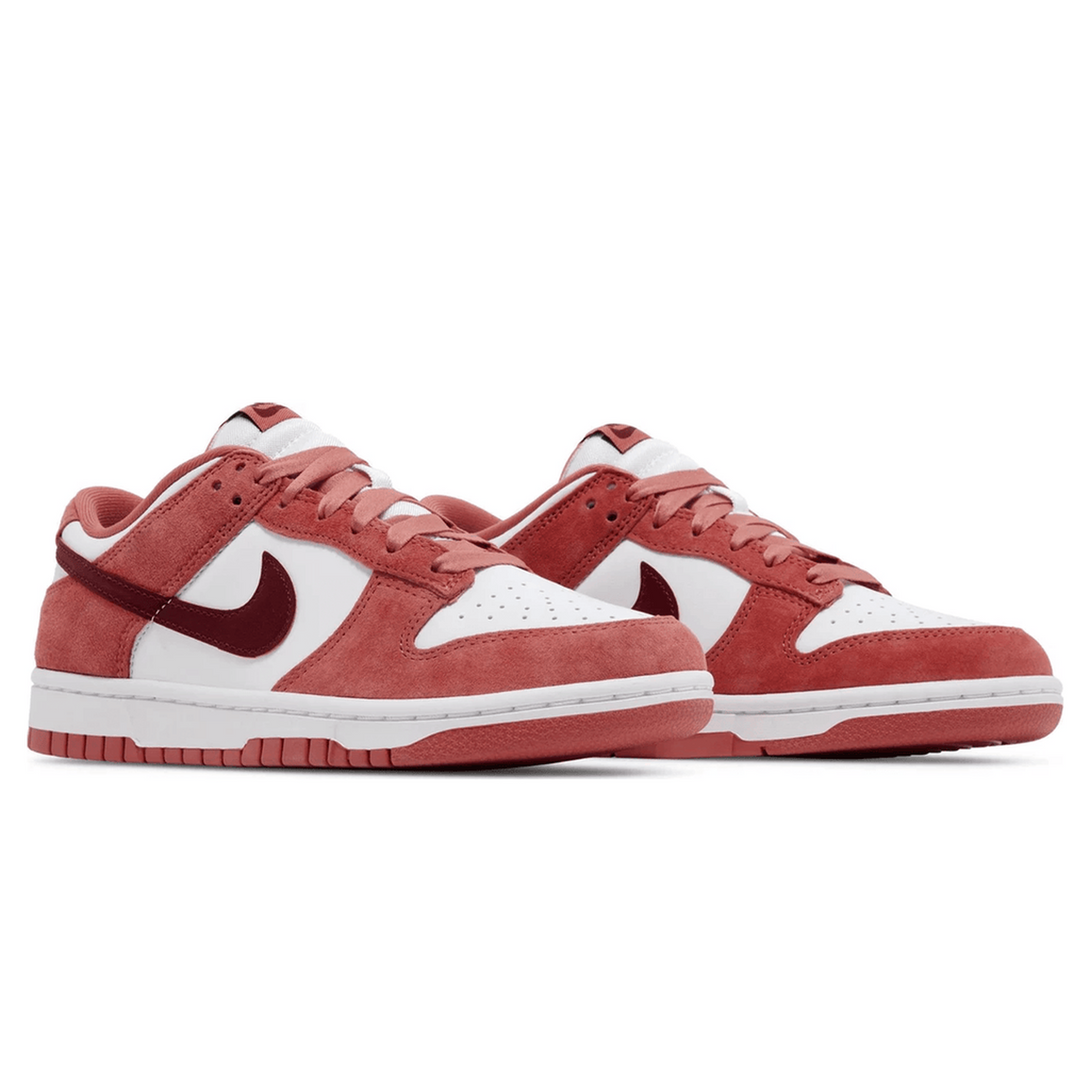 Nike Wmns Dunk Low 'Valentine's Day' 2024- Streetwear Fashion 950 - levefly.com