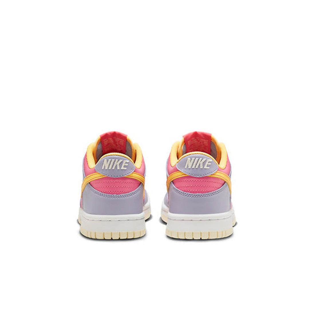 Nike Youth Dunk Low 'Pure Platinum'- Streetwear Fashion 950 - levefly.com