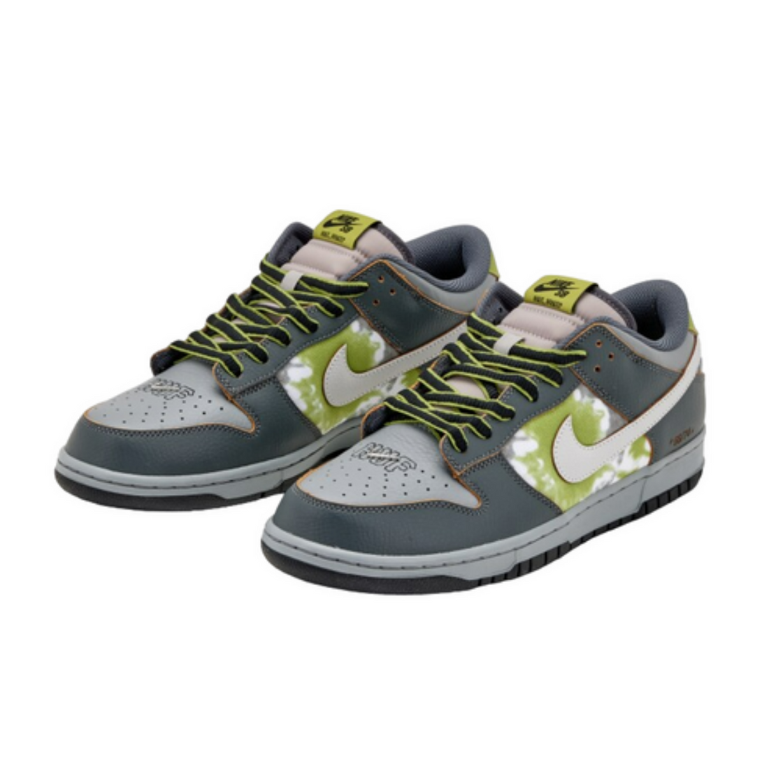 Nike x HUF SB Dunk Low 'Wait, What!?' Friends & Family- Streetwear Fashion 950 - levefly.com