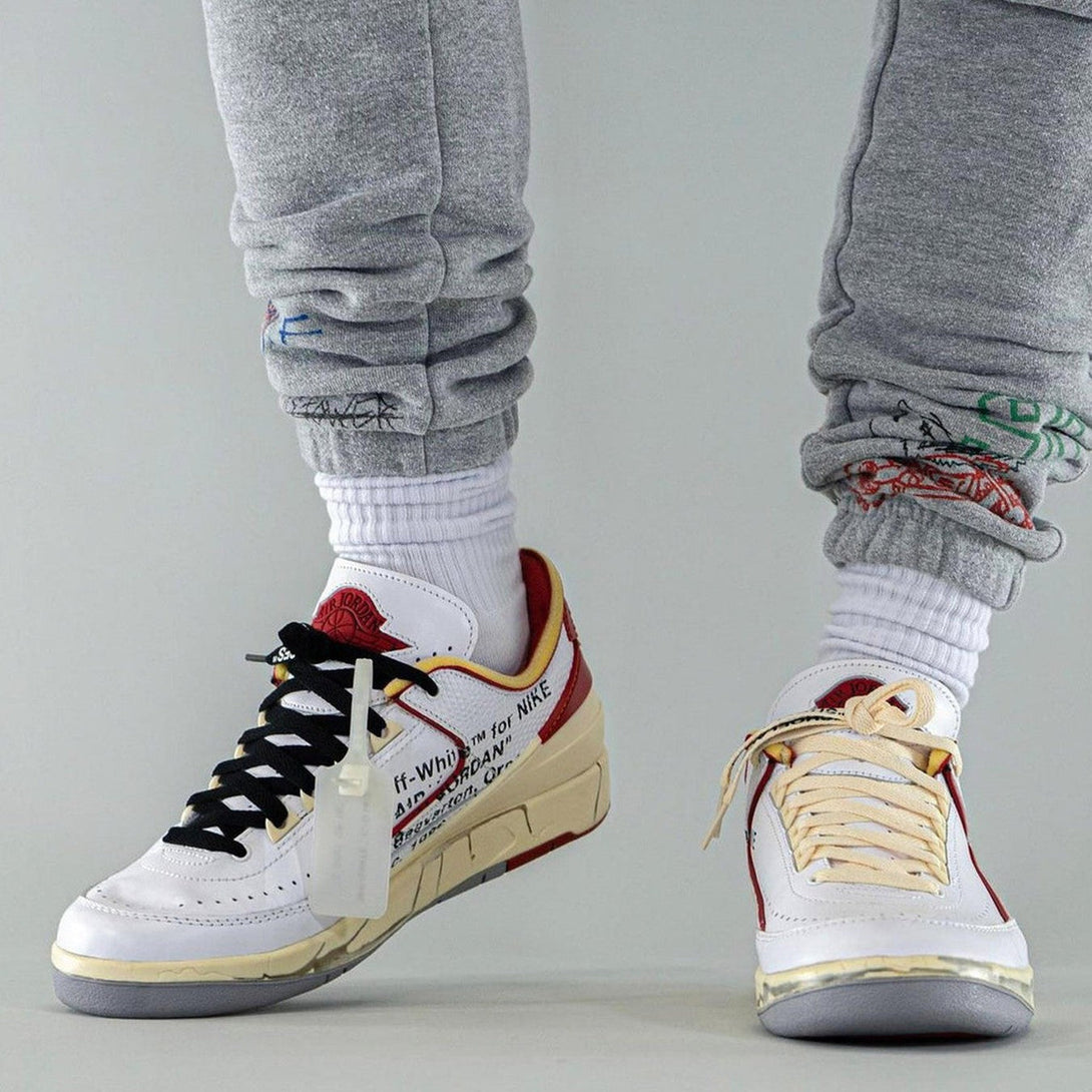 Off-White x Air Jordan 2 Retro Low SP 'White Varsity Red'- Streetwear Fashion 950 - levefly.com